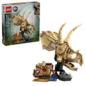 Lego 76969 Jurassic World Dinosaur Fossils Triceratops Skull (468 Pieces)