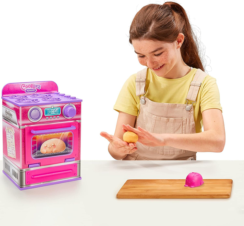Soba Cookeez MakeryCOOKEEZ MAKERY Cinnamon Treatz Oven. Mix & Make a Plush Best Friend! - Image 5