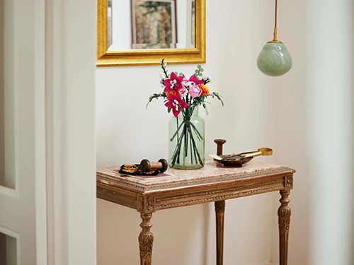 Lego Botanicals 10342 Pretty Pink Flower Bouquet - Image 5