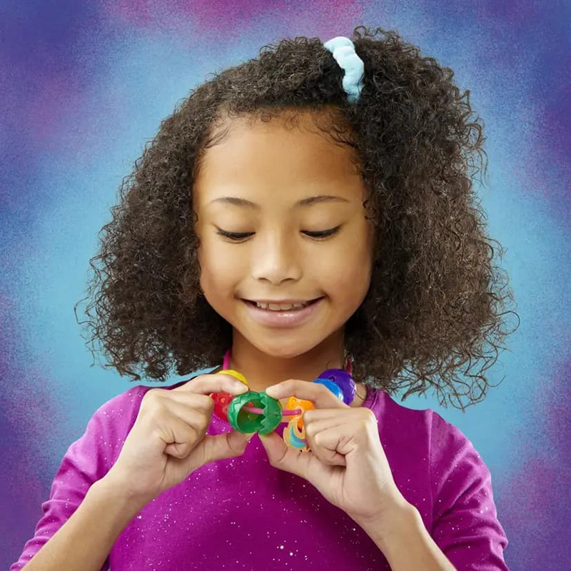 My Little Pony: A New Generation Movie Sparkle Reveal Lantern Sunny Starscout - Light Up Toy with 25 Pieces, Surprises - Image 5