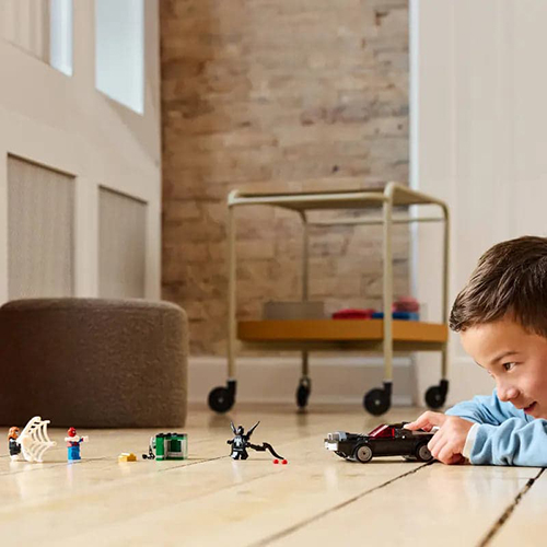 LEGO® Marvel 76309 Spider-Man vs. Venom Muscle Car - Image 5