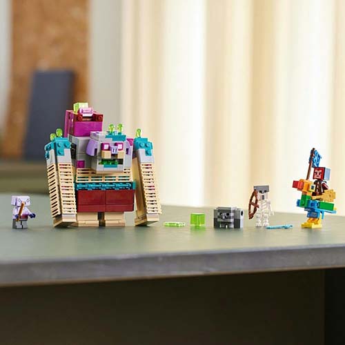 Lego Minecraft The Legends The Devourer Showdown 21257 - Image 6