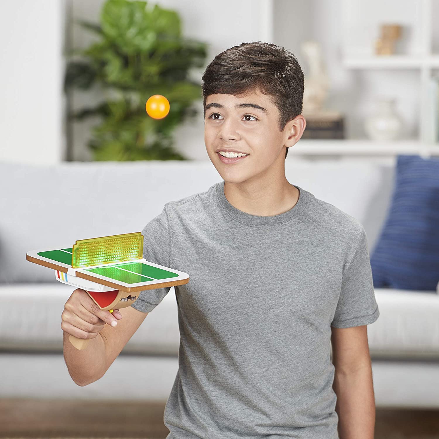 Hasbro Tiny Pong Solo Table Tennis Kids Electronic Handheld Game - Image 7