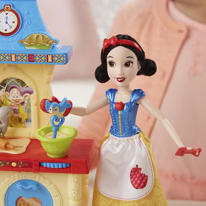 Disney Princess Snow White Stir 'n Bake Kitchen Hasbro - Image 5